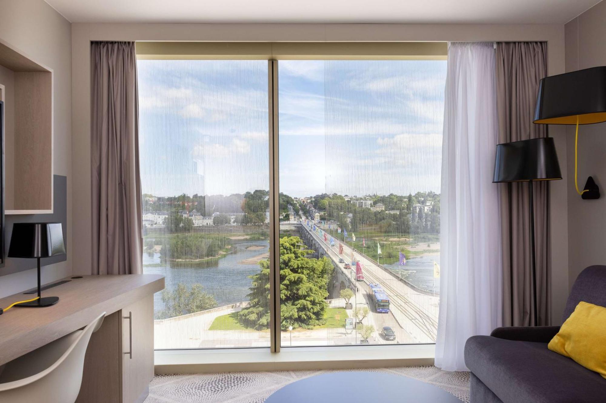 Hilton Garden Centre, France Hotel 4*